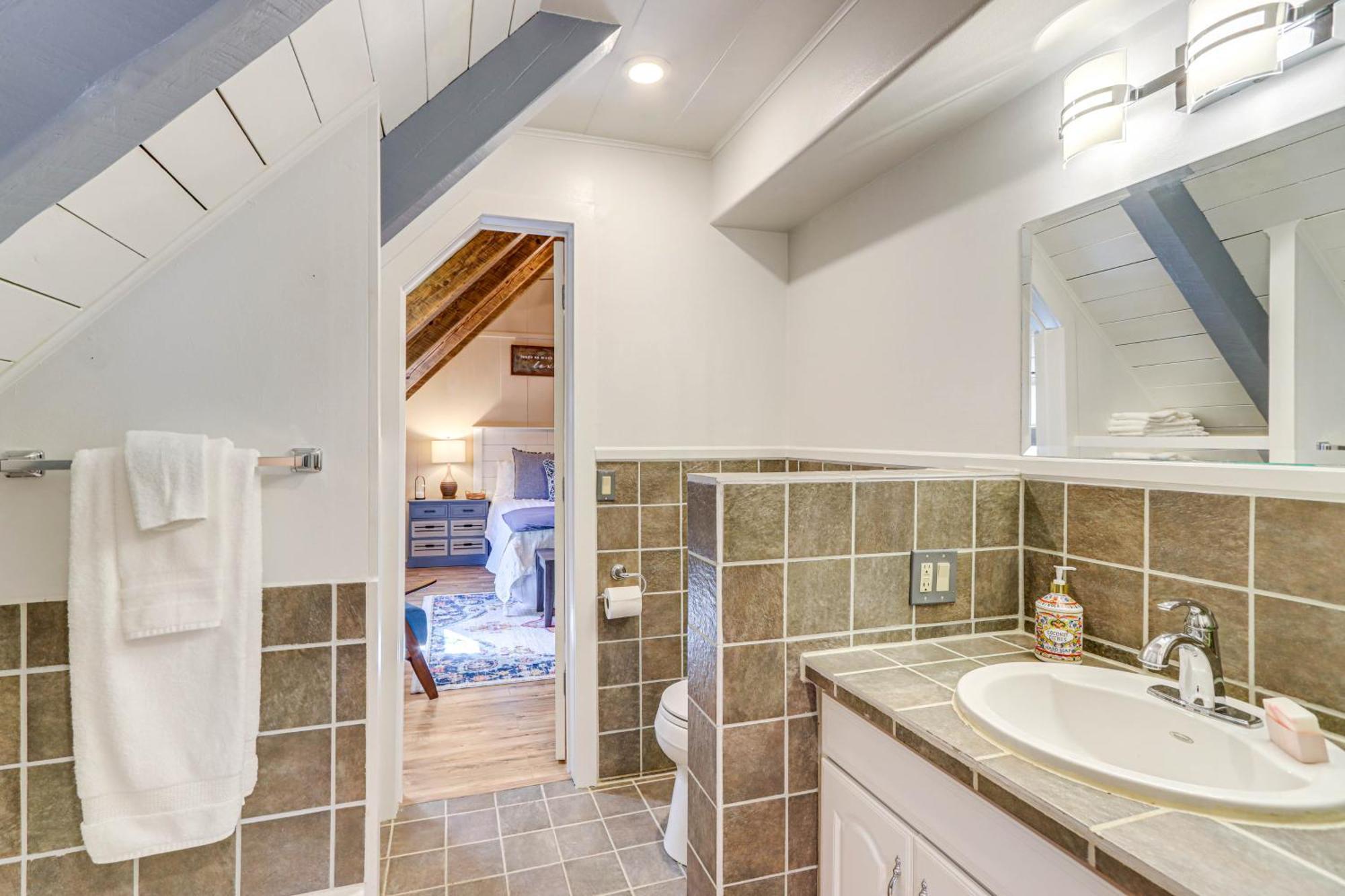 Dog-Friendly Hiawassee Cabin With Decks And Fire Pit! Екстериор снимка