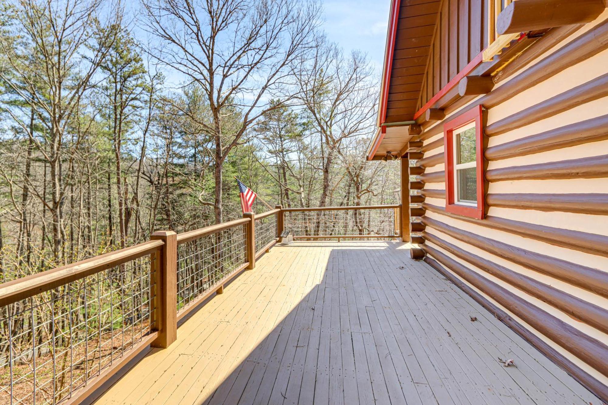 Dog-Friendly Hiawassee Cabin With Decks And Fire Pit! Екстериор снимка